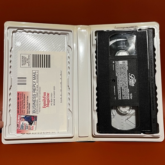 1998 Disney Presents BELLE’S MAGICAL WORLD Vhs #12546 - Picture 13 of 15